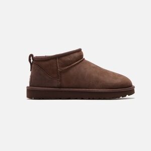 UGG Women’s Chestnut Suede Boots